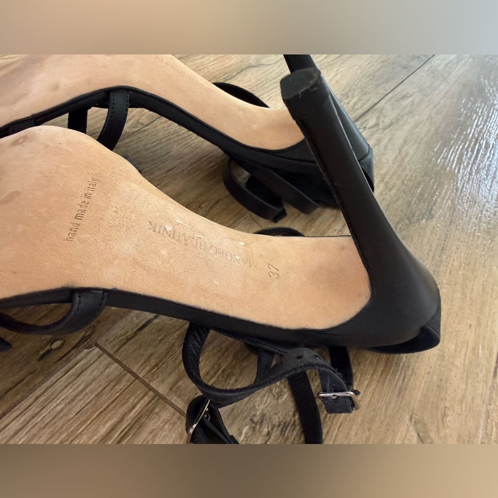 Original Manolo Blahnik heels - Picture 7 of 9